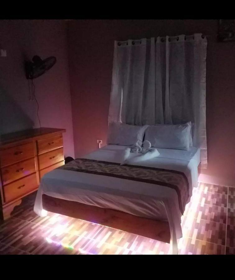 Mesmerize Guest House Πορτ Αντόνιο Εξωτερικό φωτογραφία