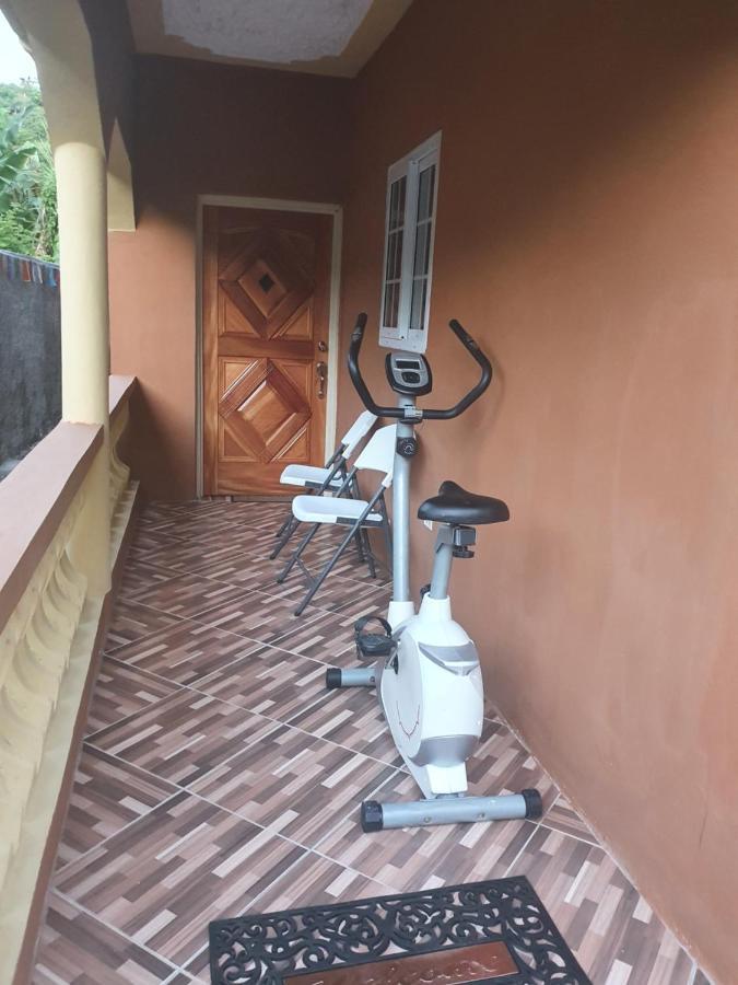 Mesmerize Guest House Πορτ Αντόνιο Εξωτερικό φωτογραφία