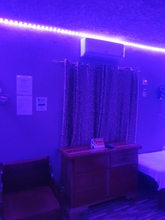 Mesmerize Guest House Πορτ Αντόνιο Εξωτερικό φωτογραφία