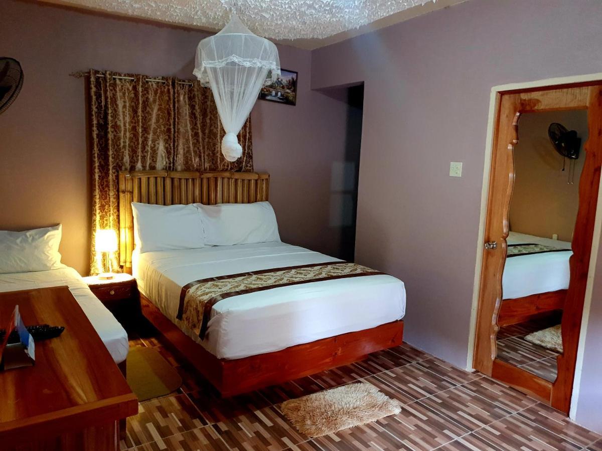 Mesmerize Guest House Πορτ Αντόνιο Εξωτερικό φωτογραφία